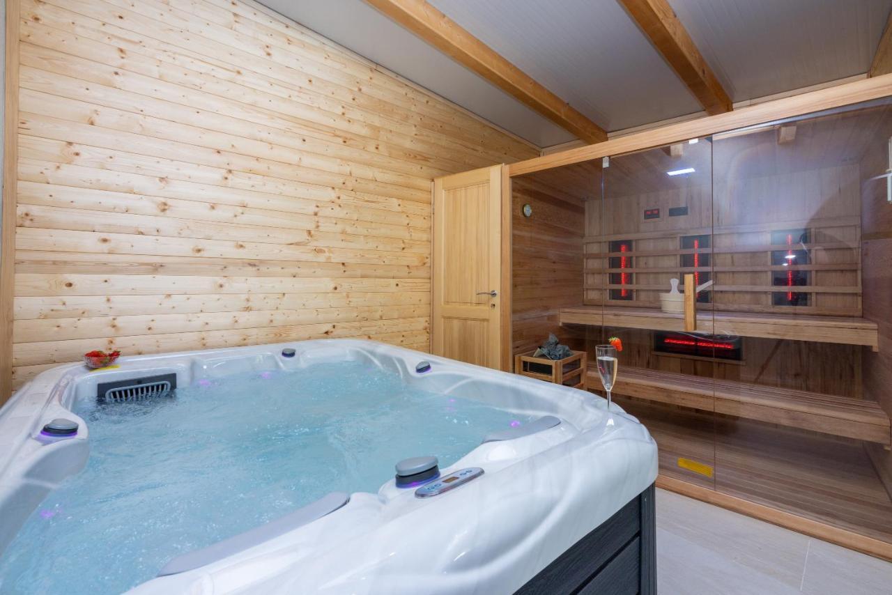 Villa Antani With Heated Pool, Sauna & Jacuzzi Crikvenica Ngoại thất bức ảnh