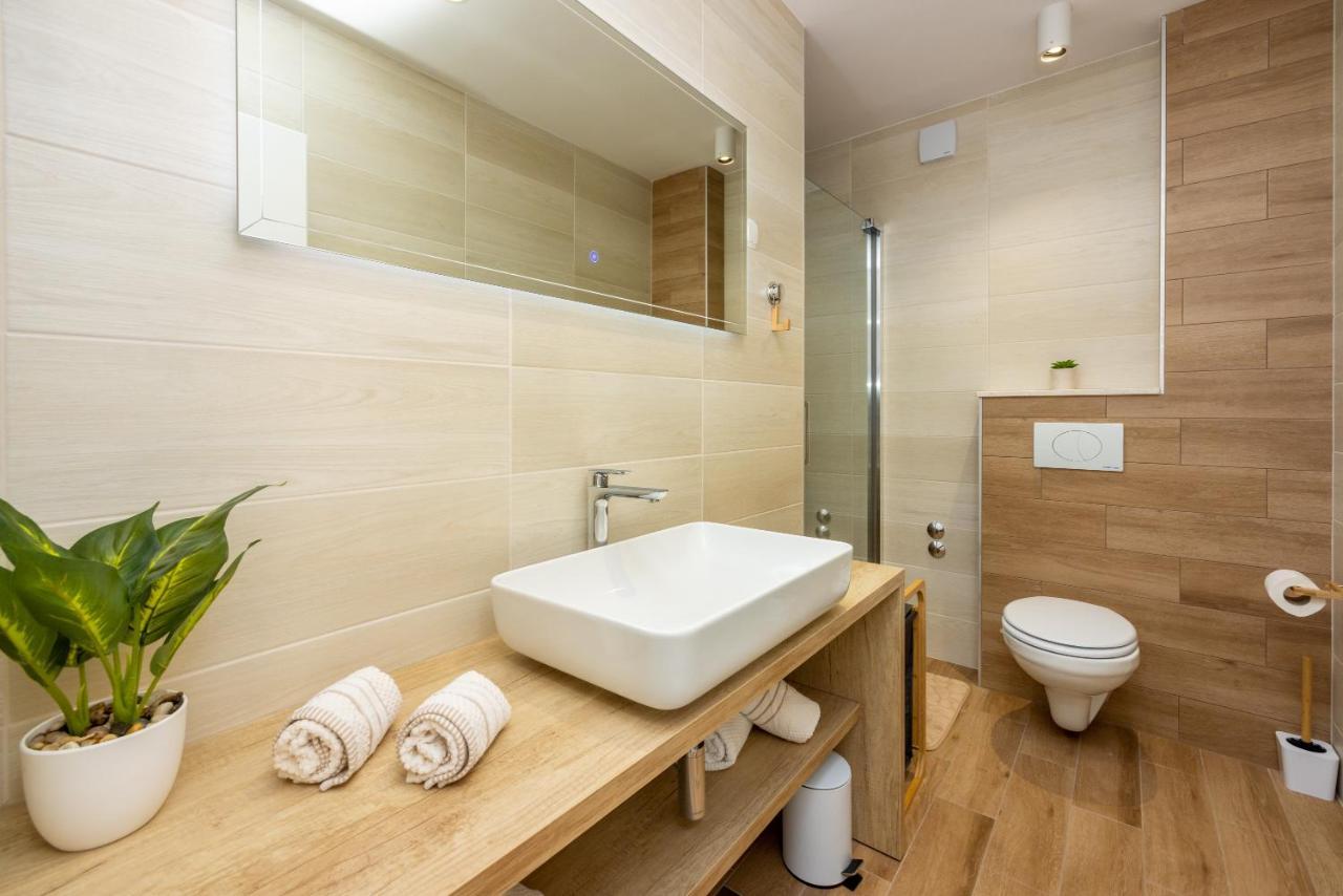 Villa Antani With Heated Pool, Sauna & Jacuzzi Crikvenica Ngoại thất bức ảnh