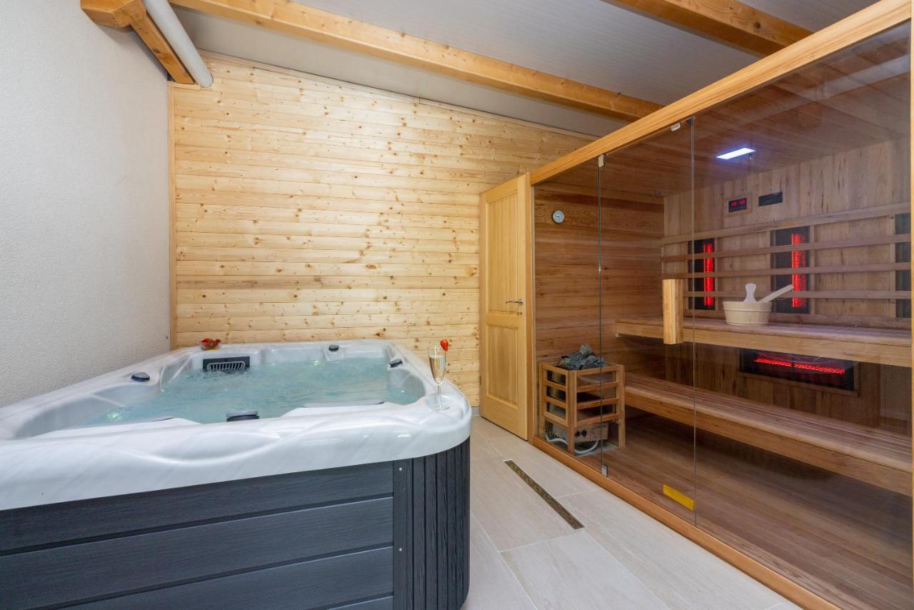 Villa Antani With Heated Pool, Sauna & Jacuzzi Crikvenica Ngoại thất bức ảnh